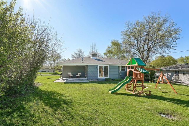 5544 Oakwood STREET, Greendale, WI 53129