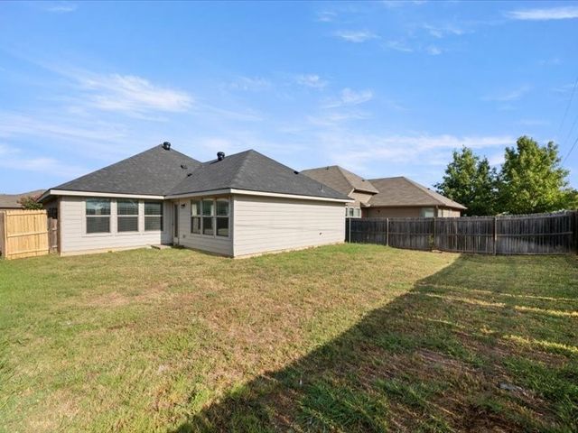 10117 S Race Street, Fort Worth, TX 76140