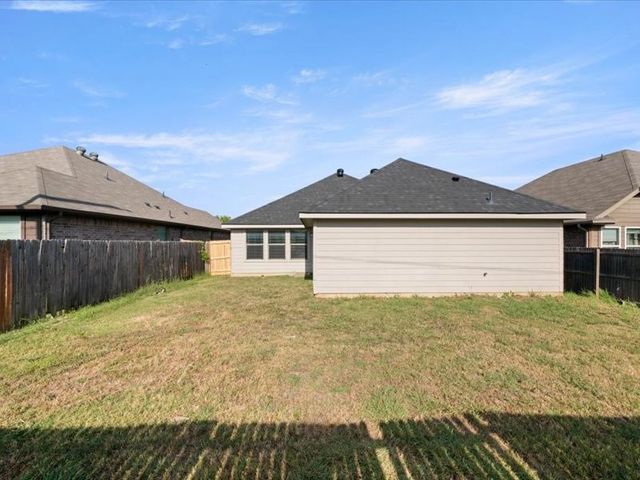 10117 S Race Street, Fort Worth, TX 76140