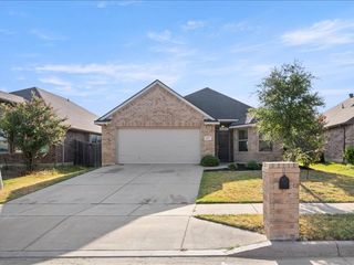 10117 S Race Street, Fort Worth, TX 76140