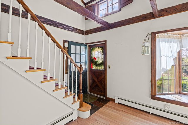 91 Quaker Path, Stony Brook, NY 11790