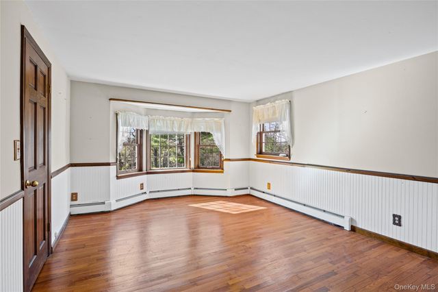 91 Quaker Path, Stony Brook, NY 11790