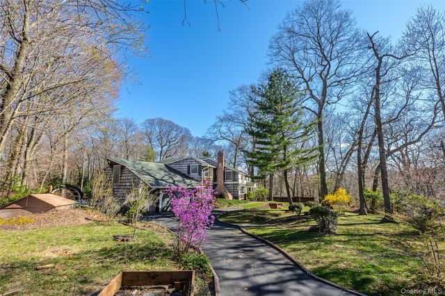91 Quaker Path, Stony Brook, NY 11790