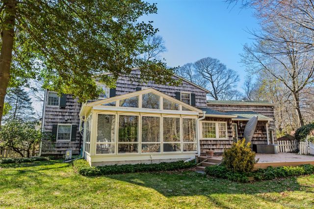 91 Quaker Path, Stony Brook, NY 11790