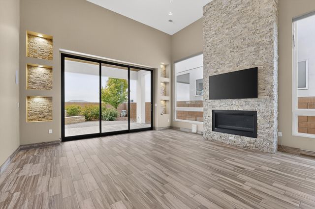 8815 Silver Oak Lane NE, Albuquerque, NM 87113