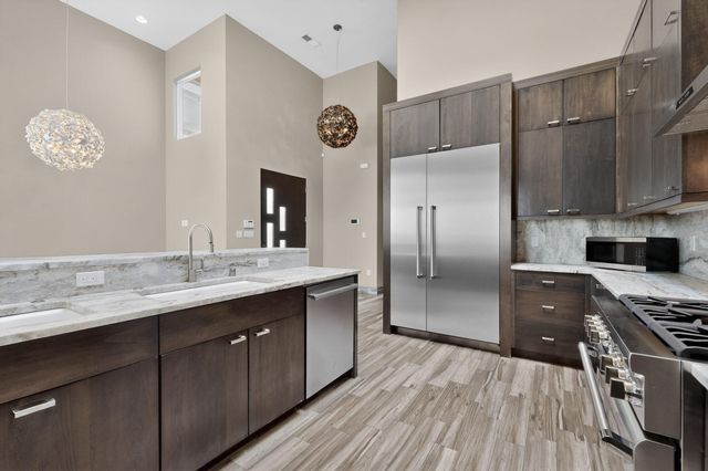 8815 Silver Oak Lane NE, Albuquerque, NM 87113