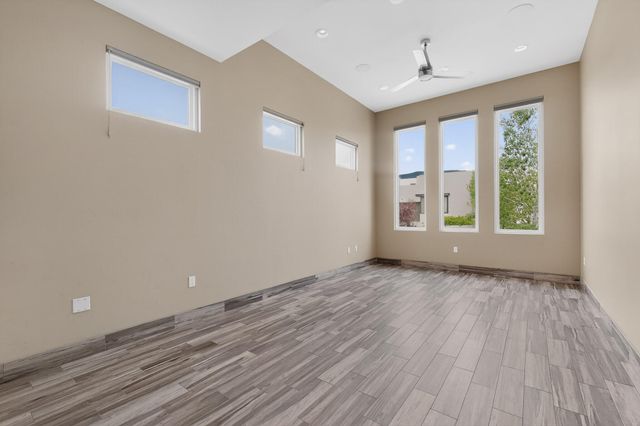 8815 Silver Oak Lane NE, Albuquerque, NM 87113