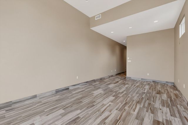 8815 Silver Oak Lane NE, Albuquerque, NM 87113