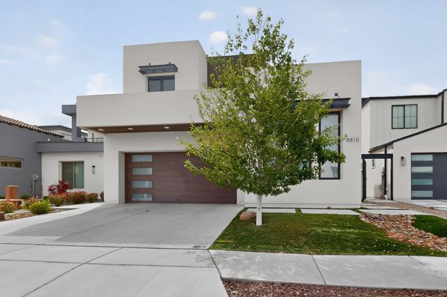 8815 Silver Oak Lane NE, Albuquerque, NM 87113