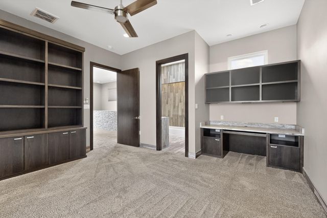 8815 Silver Oak Lane NE, Albuquerque, NM 87113