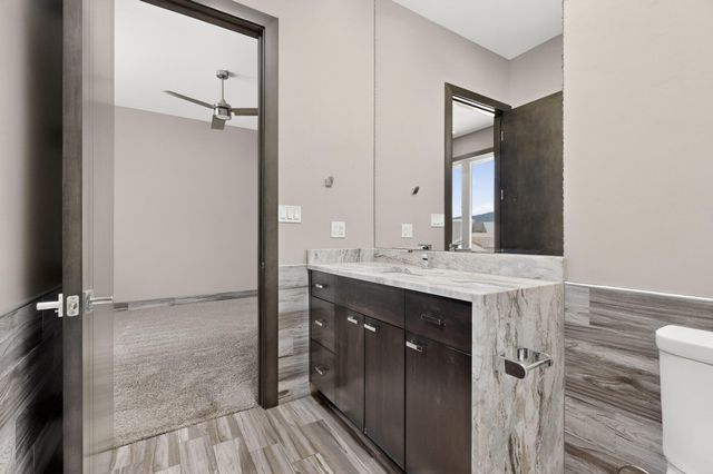 8815 Silver Oak Lane NE, Albuquerque, NM 87113