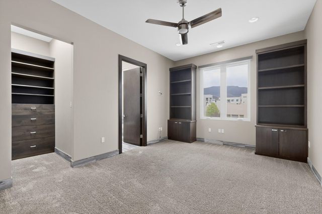 8815 Silver Oak Lane NE, Albuquerque, NM 87113