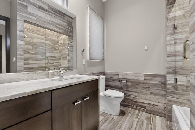 8815 Silver Oak Lane NE, Albuquerque, NM 87113
