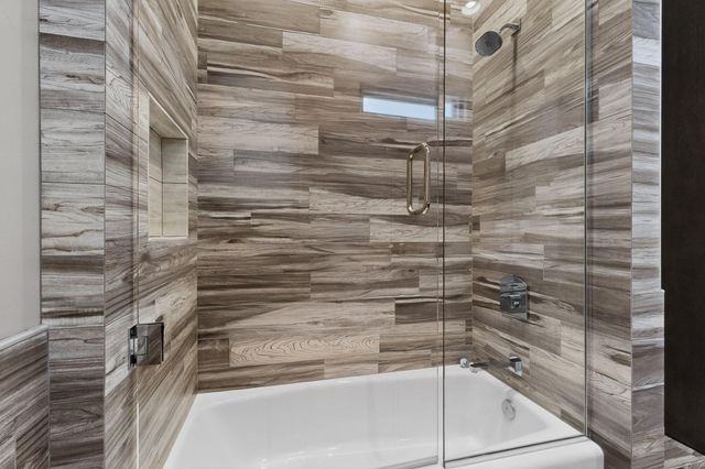 8815 Silver Oak Lane NE, Albuquerque, NM 87113
