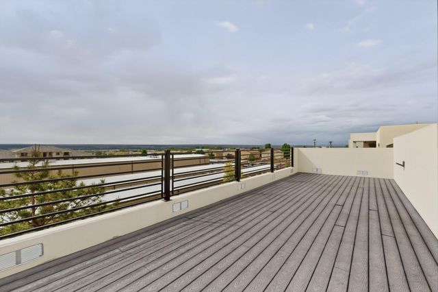 8815 Silver Oak Lane NE, Albuquerque, NM 87113