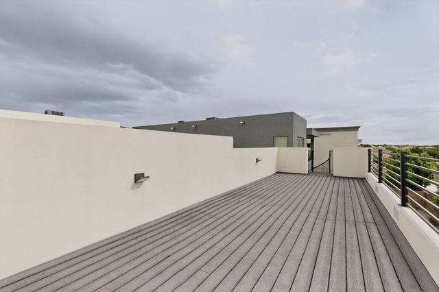 8815 Silver Oak Lane NE, Albuquerque, NM 87113