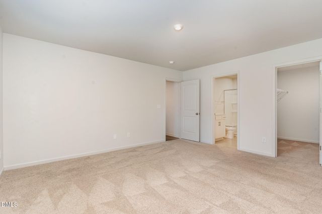 385 Dasu Drive 1, Clayton, NC 27520