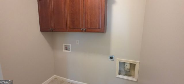 1593 PARK HOLLOW Lane, Lawrenceville, GA 30043