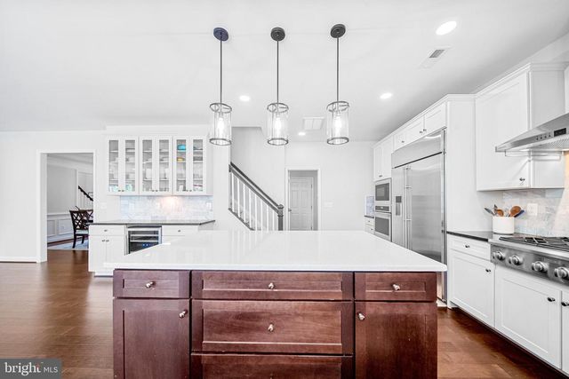 1639 MACON ST, Mclean, VA 22101