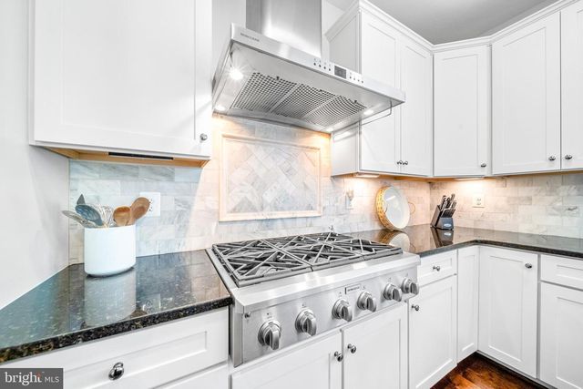 1639 MACON ST, Mclean, VA 22101