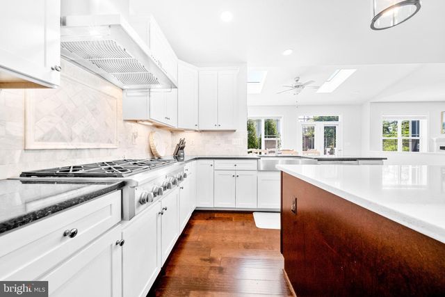 1639 MACON ST, Mclean, VA 22101