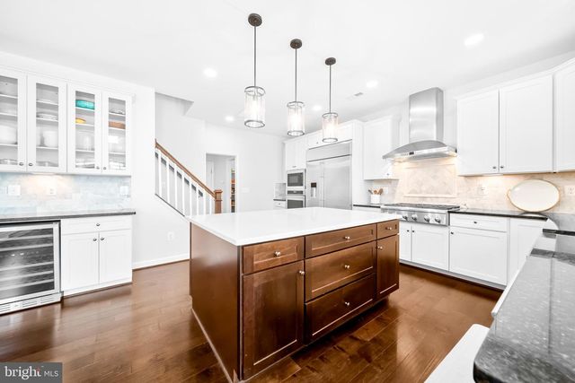1639 MACON ST, Mclean, VA 22101