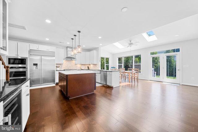 1639 MACON ST, Mclean, VA 22101