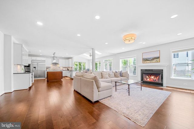 1639 MACON ST, Mclean, VA 22101