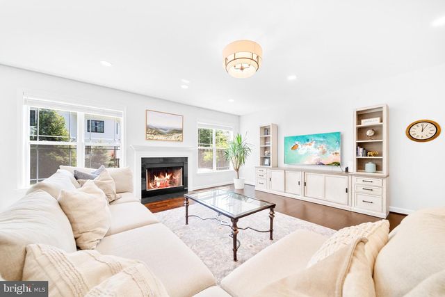 1639 MACON ST, Mclean, VA 22101