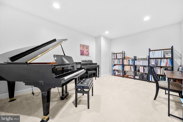 1639 MACON ST, Mclean, VA 22101