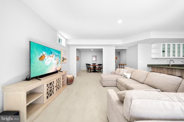 1639 MACON ST, Mclean, VA 22101