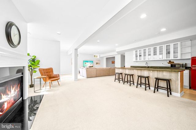 1639 MACON ST, Mclean, VA 22101