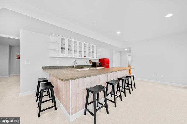 1639 MACON ST, Mclean, VA 22101