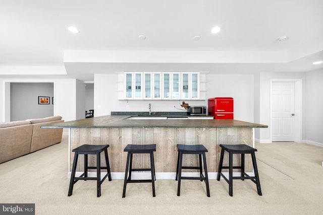 1639 MACON ST, Mclean, VA 22101