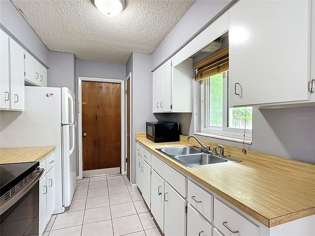 2690 NE 42ND PLACE, Ocala, FL 34479