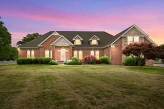 476 Maxshire Ct, Clarksville, TN 37043