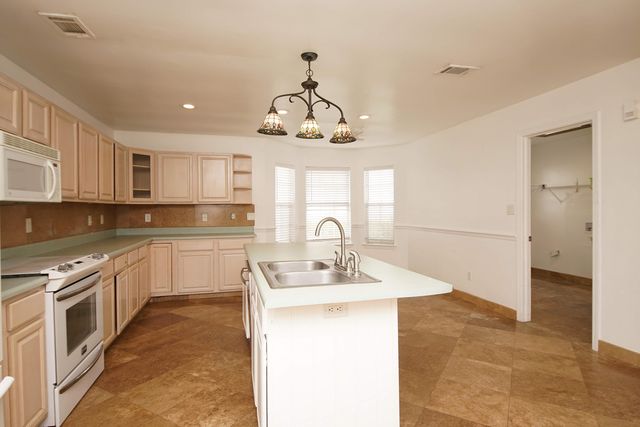 23 Ruby Circle, Mary Esther, FL 32569