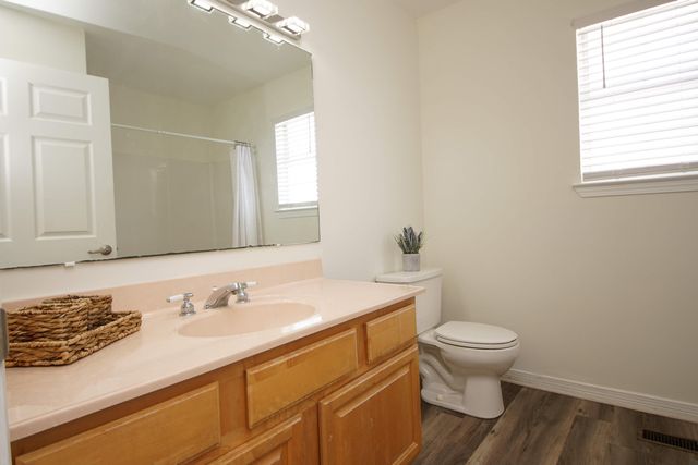 23 Ruby Circle, Mary Esther, FL 32569