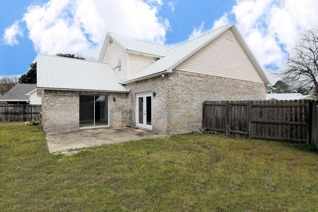23 Ruby Circle, Mary Esther, FL 32569