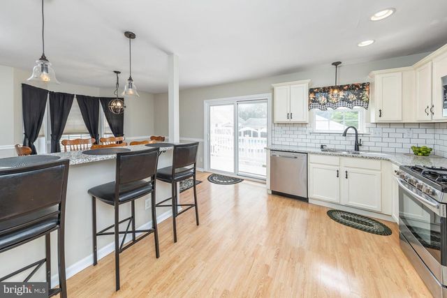869 ORCHARD AVE, Runnemede, NJ 08078