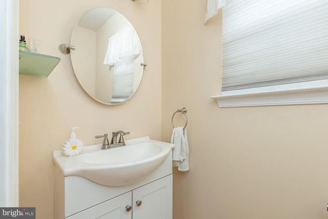 869 ORCHARD AVE, Runnemede, NJ 08078