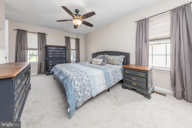 869 ORCHARD AVE, Runnemede, NJ 08078