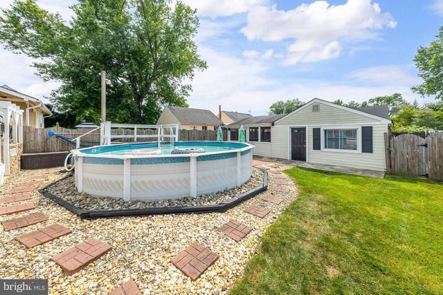 869 ORCHARD AVE, Runnemede, NJ 08078
