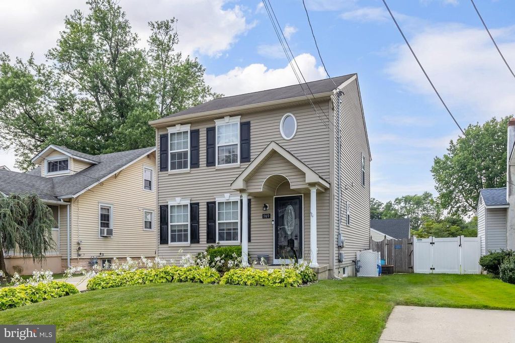 869 ORCHARD AVE, Runnemede, NJ 08078