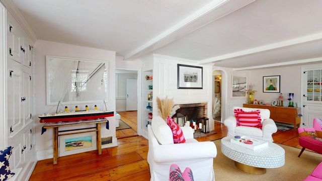 54 Commercial Street UNIT 3, Provincetown, MA 02657