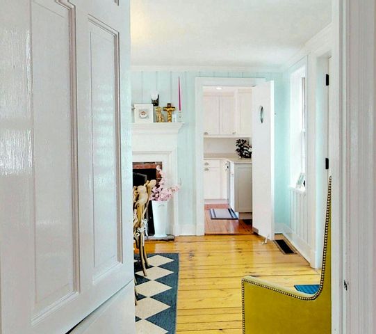 54 Commercial Street UNIT 3, Provincetown, MA 02657