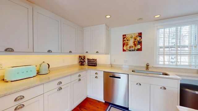 54 Commercial Street UNIT 3, Provincetown, MA 02657