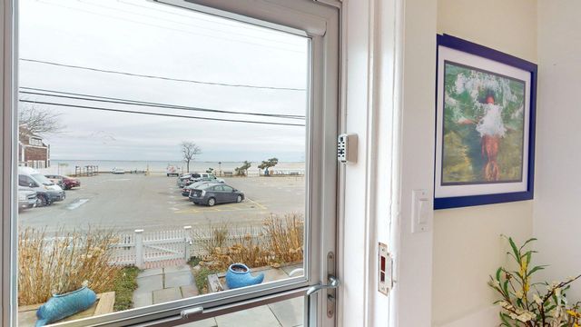 54 Commercial Street UNIT 3, Provincetown, MA 02657