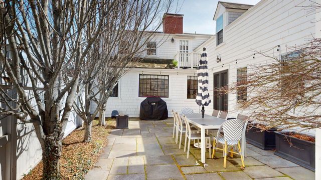 54 Commercial Street UNIT 3, Provincetown, MA 02657