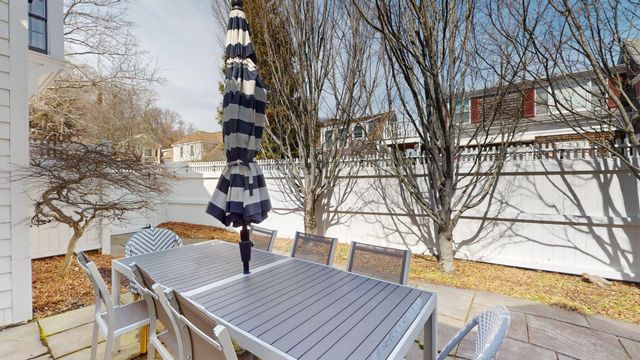 54 Commercial Street UNIT 3, Provincetown, MA 02657